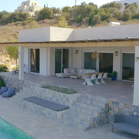 Villa Yvonne In Alinda Leros