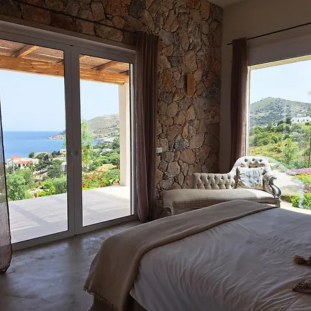 Yvonne In Alinda Leros *